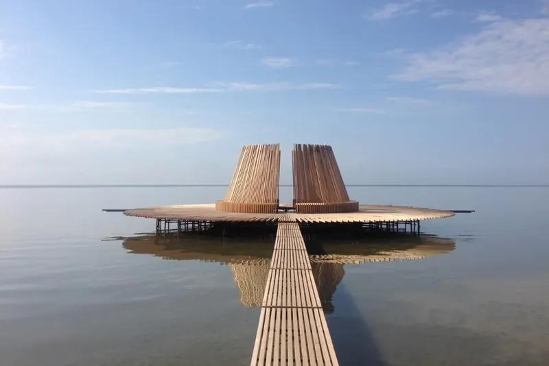 The artwork De Streken in the Wadden Sea